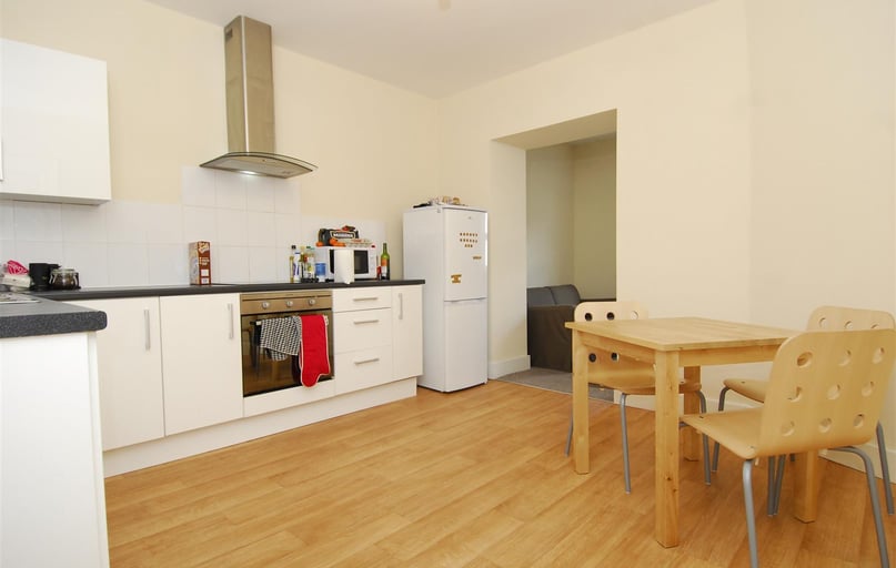 9 Seaton Avenue, Mutley, Plymouth - Image 1